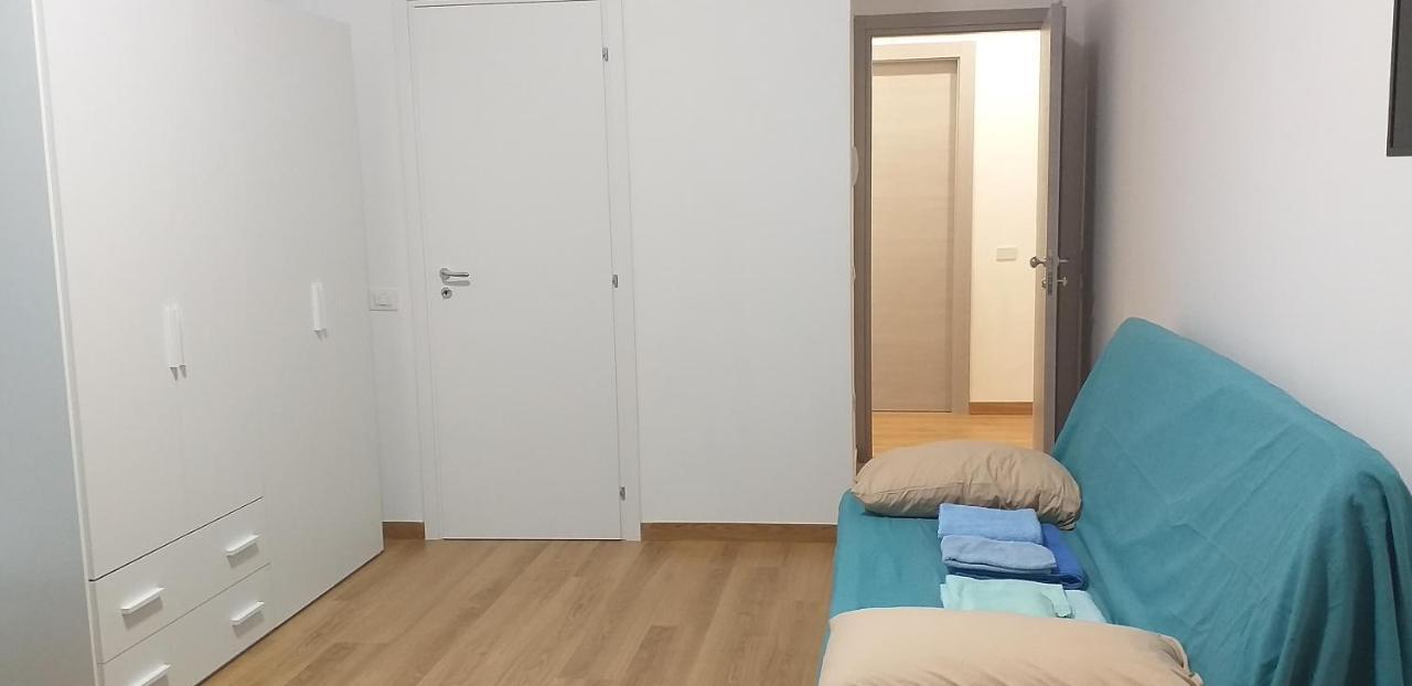 Camere Salerno Luaran gambar